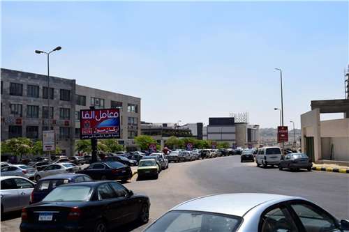 وجه واحد - مقاس 3 م × 4 م خلف الجزيرة بلازا 6 سوسيت وجهين – مقاس 90 م × 1.40 م خلف الجزيرة بلازا