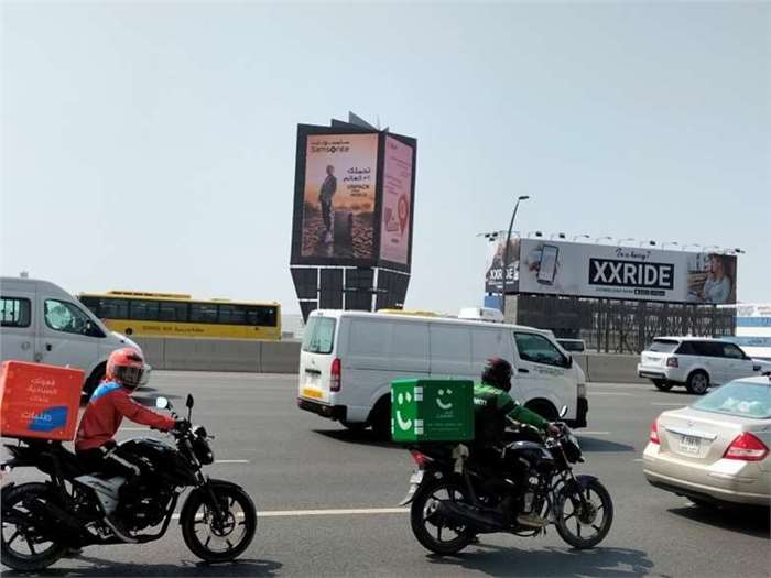 8.64 X 13.66 meters digital advertising billboard screen sheikh zayed dubai