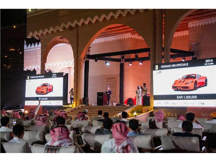 Seven auction for exotic cars - Diriyah