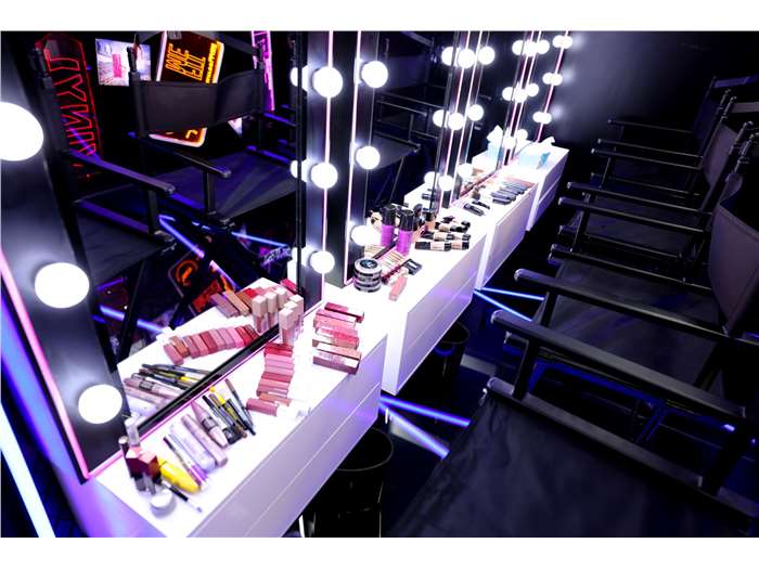 Maybelline Road show